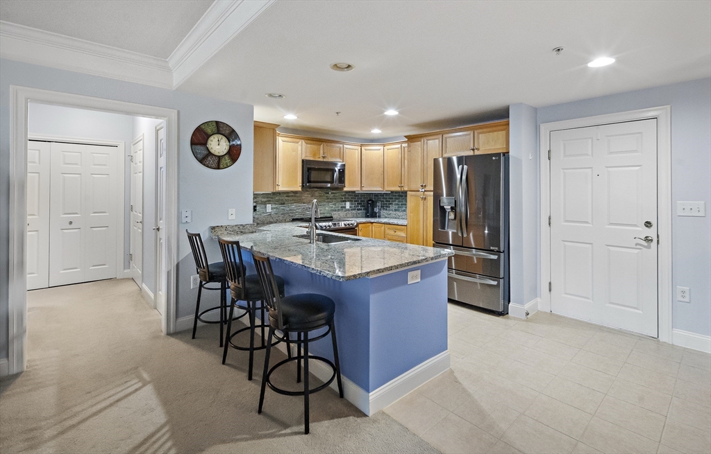 1000 Emerald Ct. # 1215