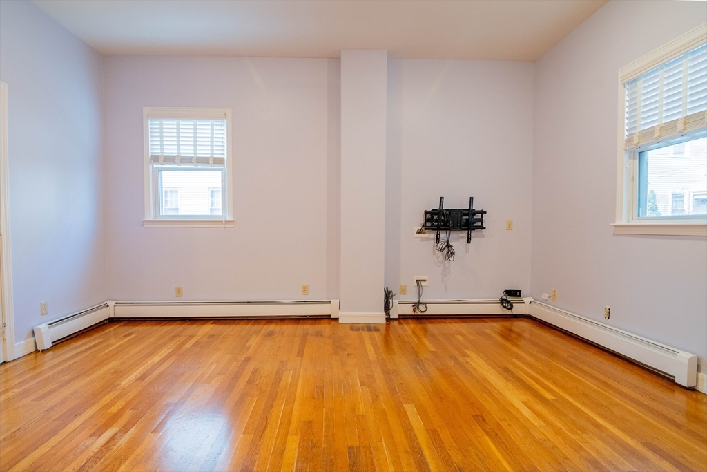 48 Crescent St. # 1R