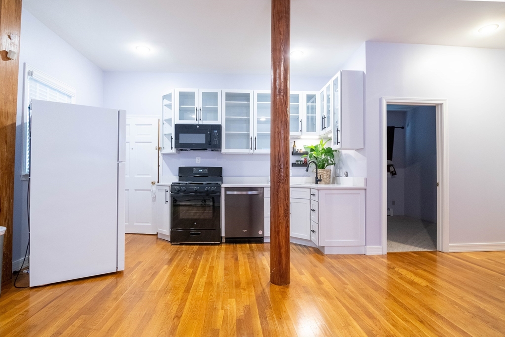 48 Crescent St. # 1R