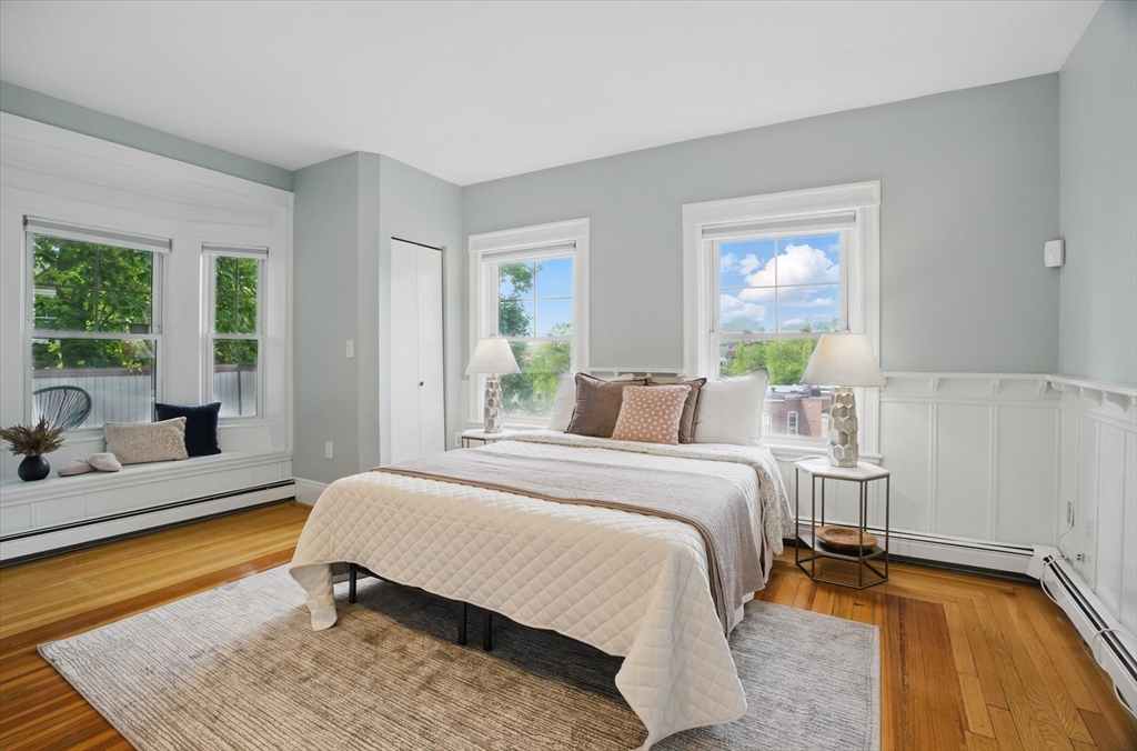 7-9 Leamington Rd # 2