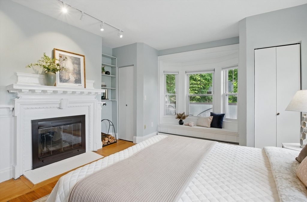 7-9 Leamington Rd # 2