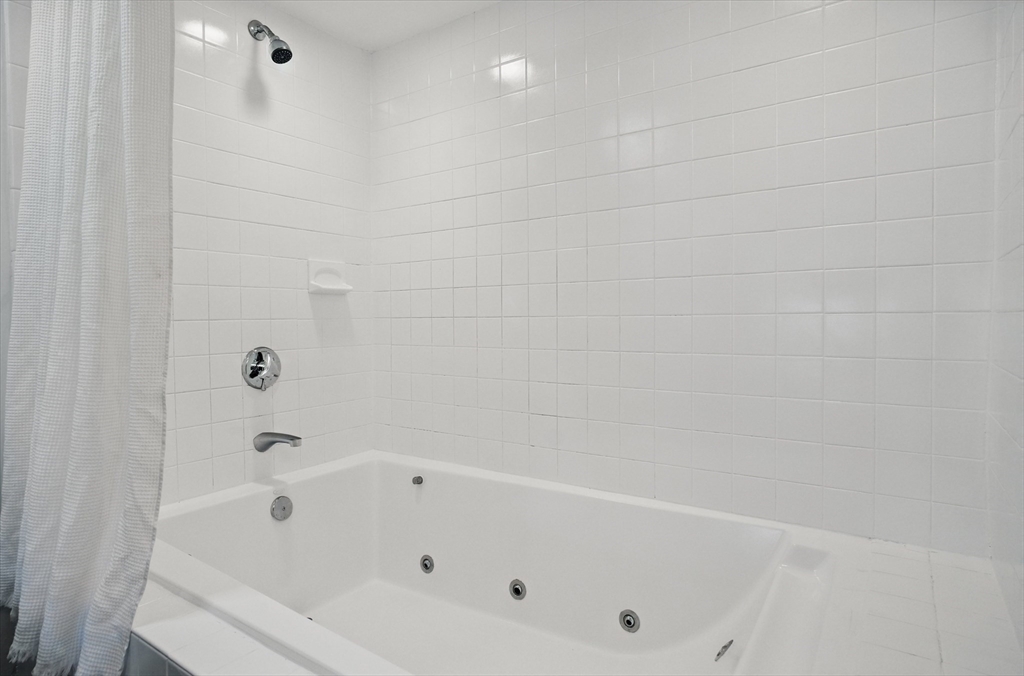 7-9 Leamington Rd # 2