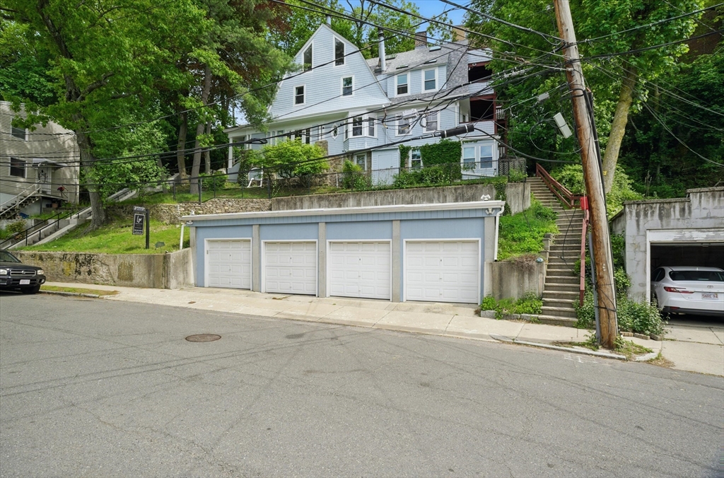 7-9 Leamington Rd # 2