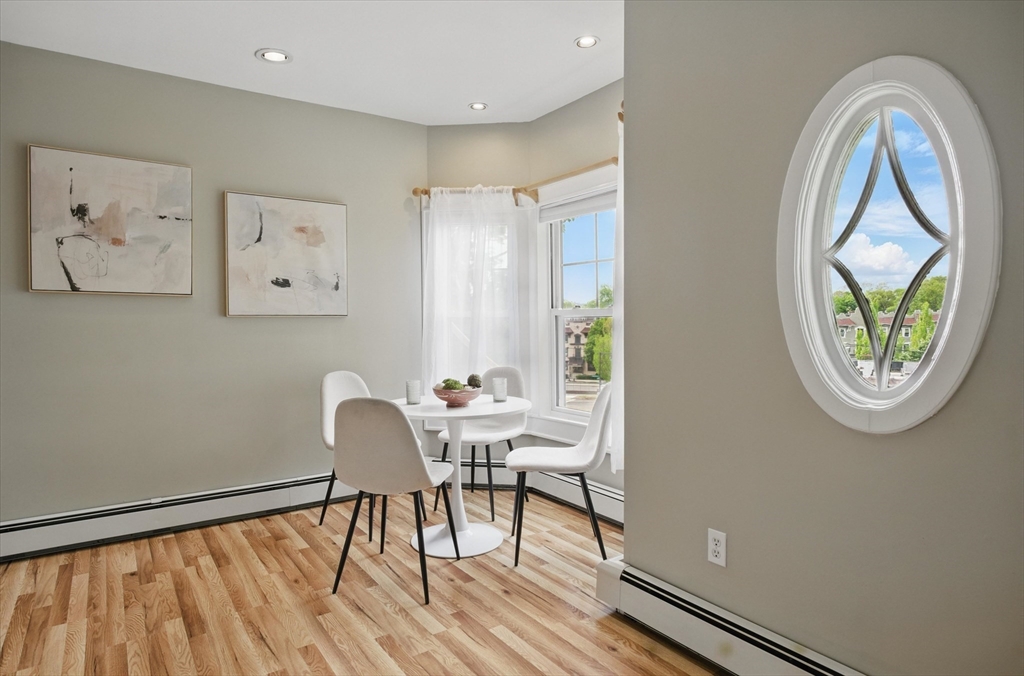 7-9 Leamington Rd # 2