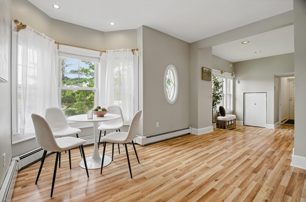 7-9 Leamington Rd # 2