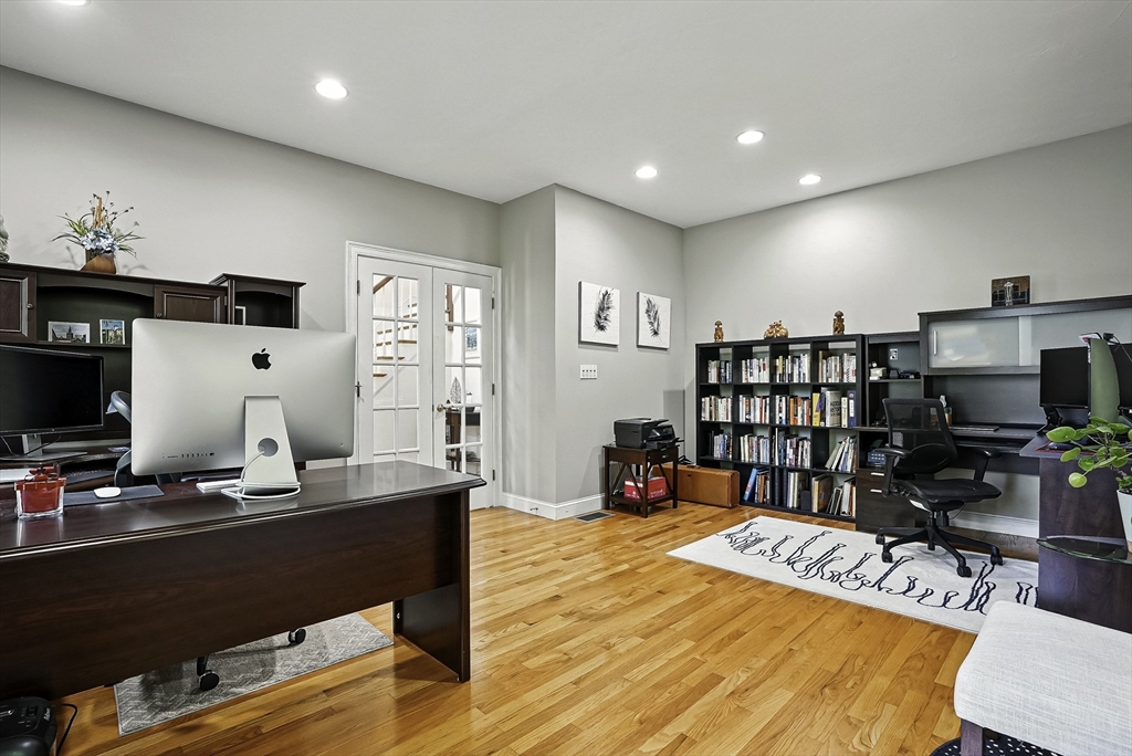 4 Emerson Way