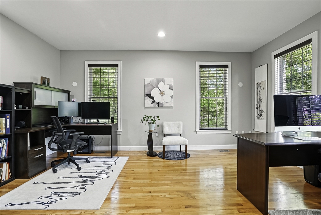 4 Emerson Way