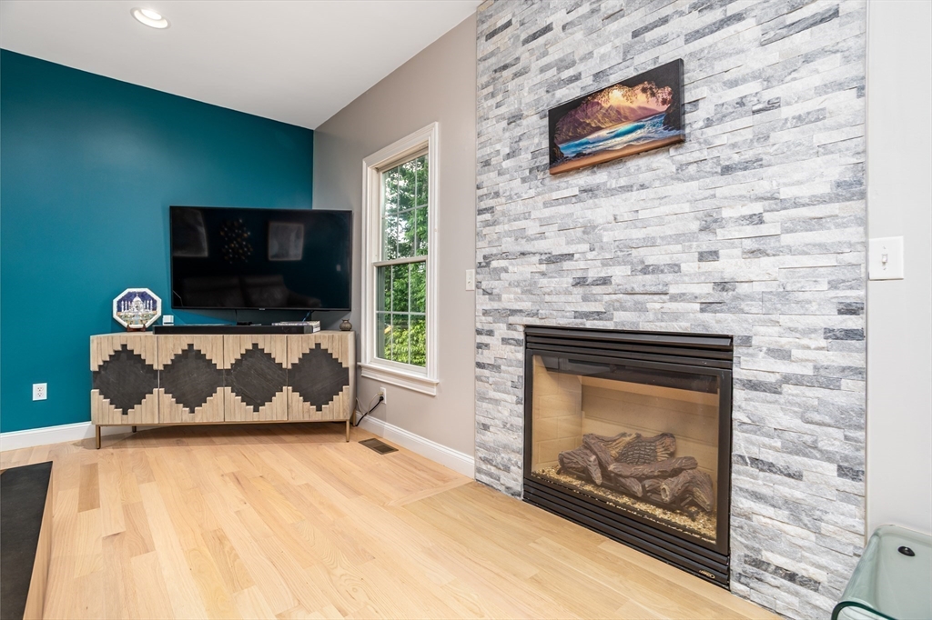 13 Green Meadow Lane