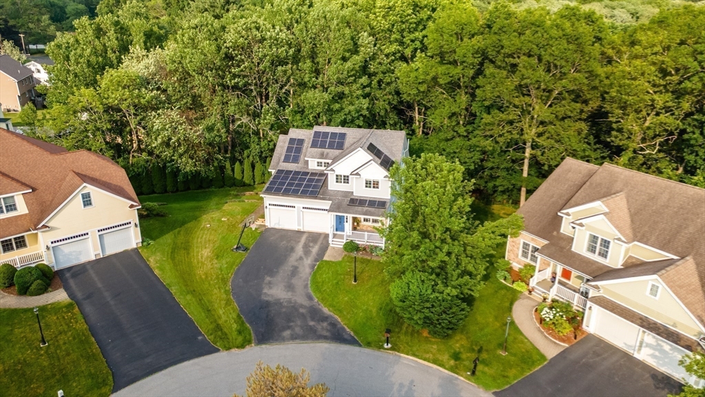 13 Green Meadow Lane