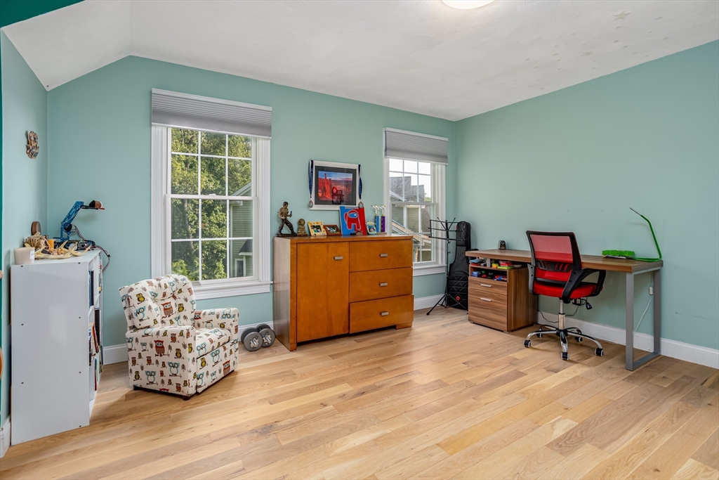 13 Green Meadow Lane