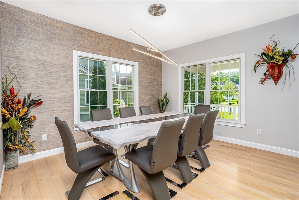 13 Green Meadow Lane