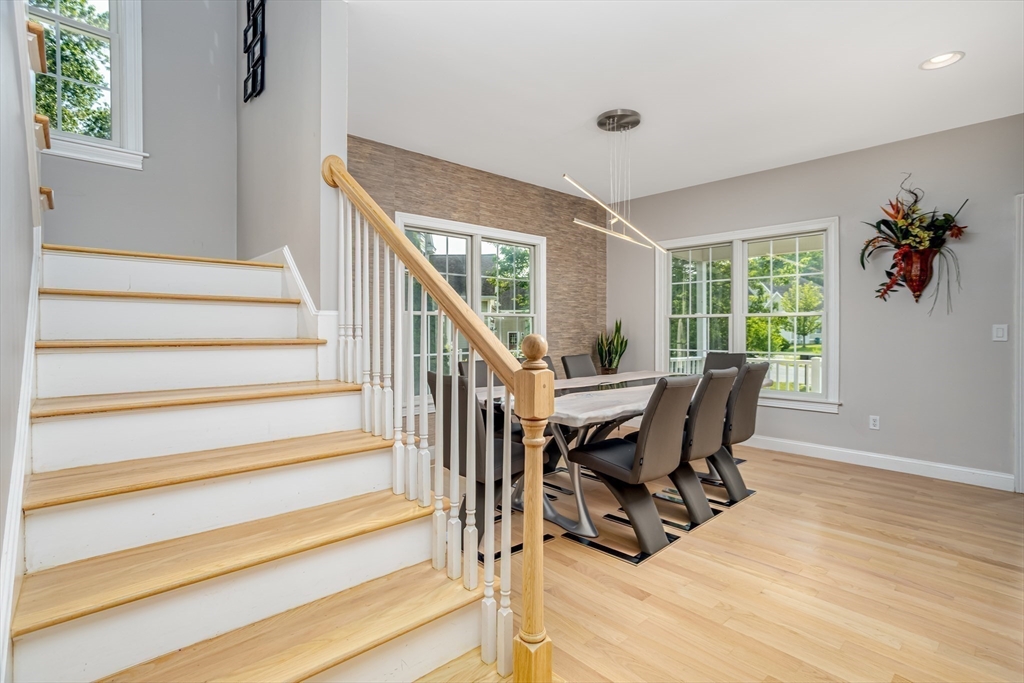 13 Green Meadow Lane