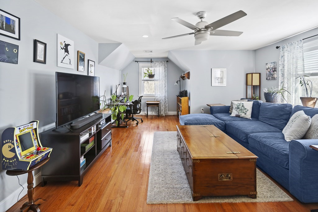 26-28 Webber St. # 1