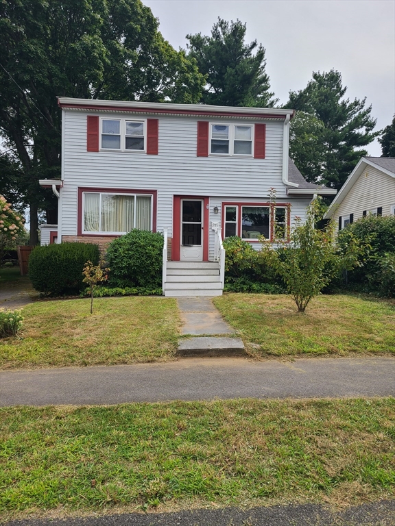 211 Roosevelt Rd