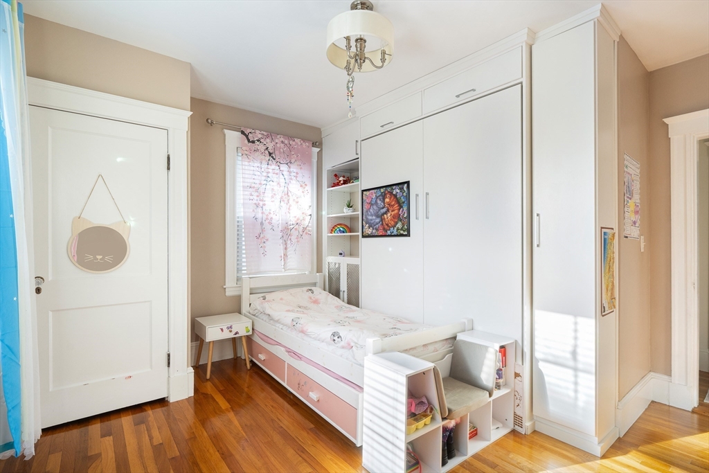 305 Webster St. # 2