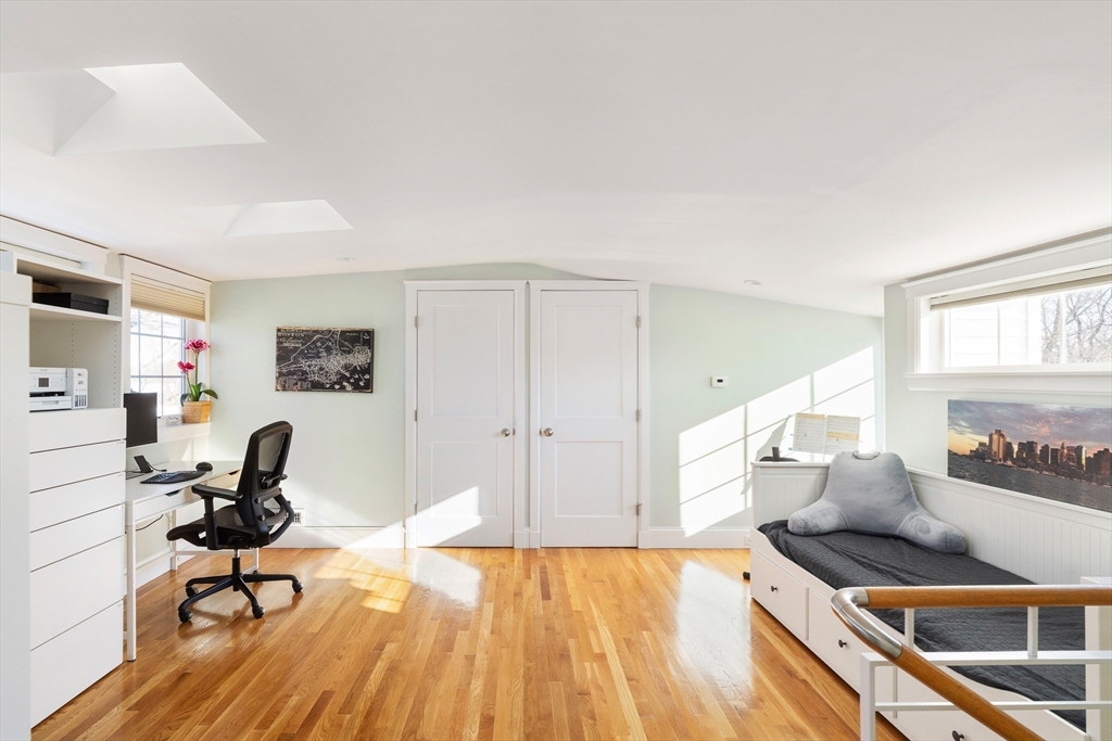 305 Webster St. # 2