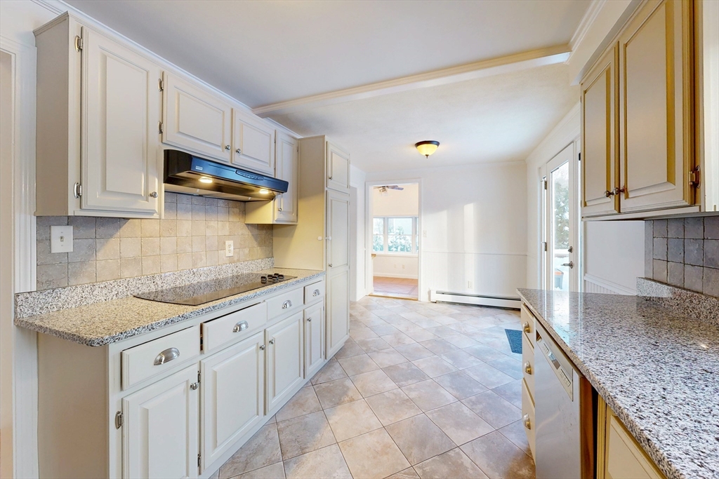 23 Rocky Hill Rd