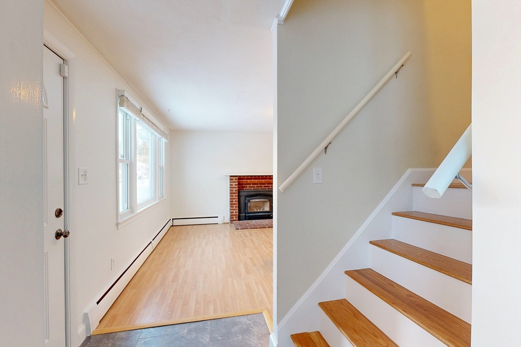 23 Rocky Hill Rd