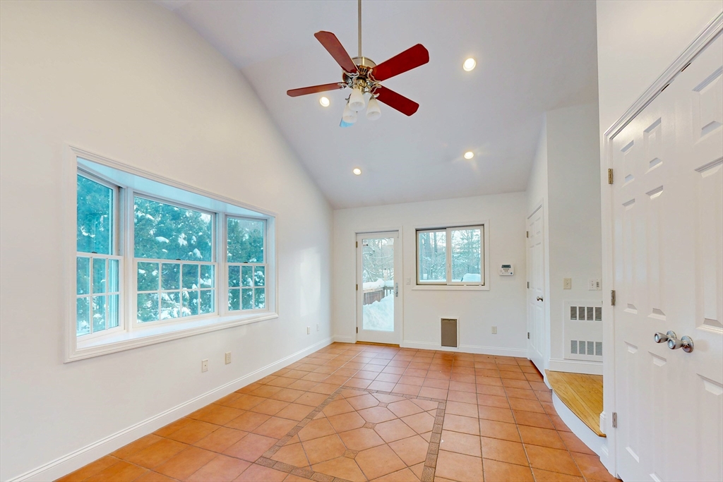 23 Rocky Hill Rd