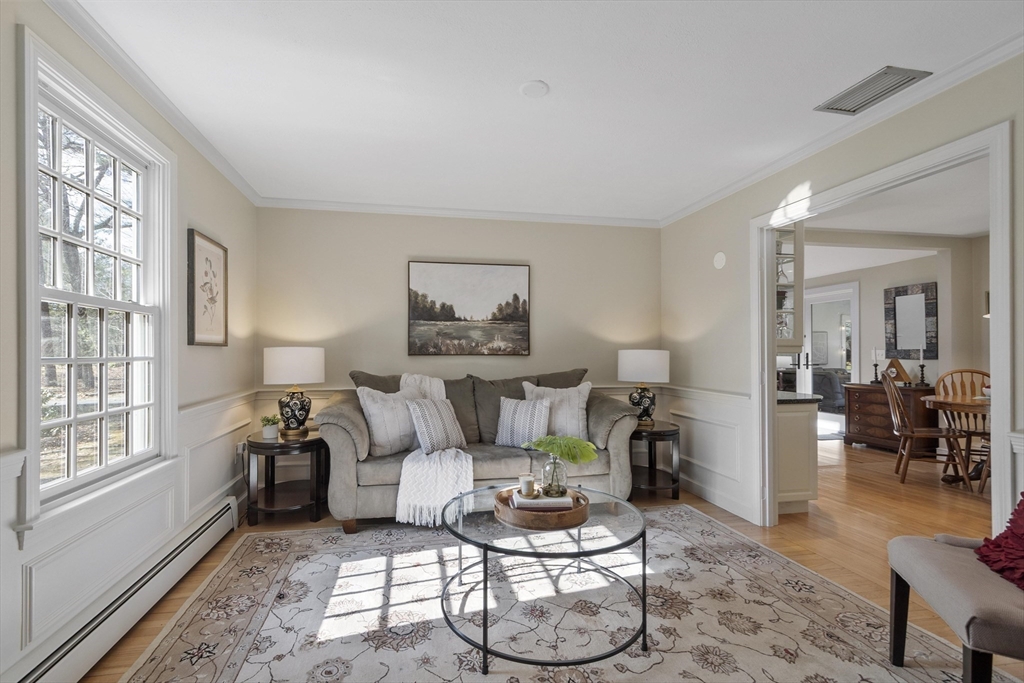 1 Carlton Dr