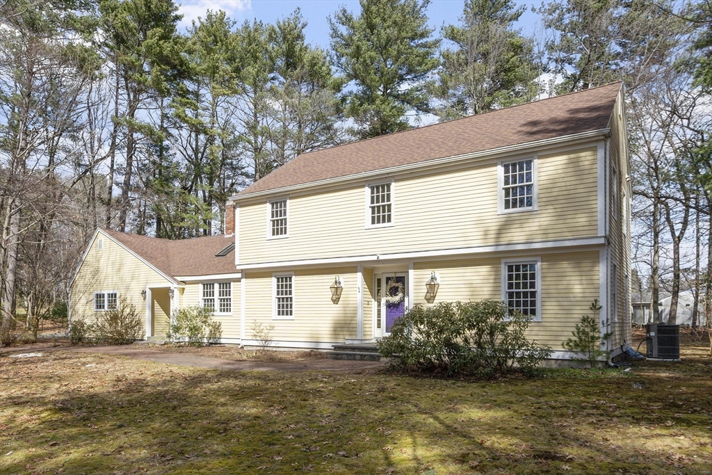 1 Carlton Dr