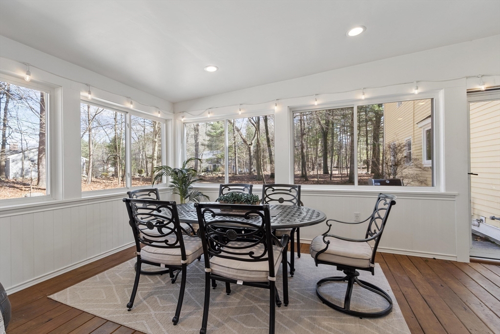 1 Carlton Dr
