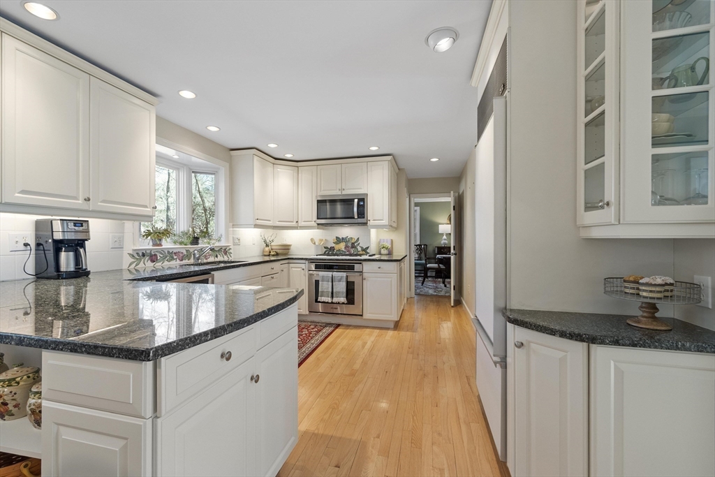 1 Carlton Dr