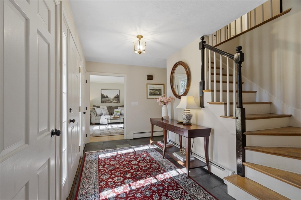 1 Carlton Dr
