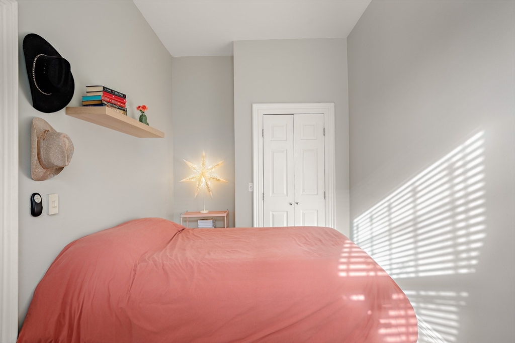 565 Massachusetts Ave. # 4