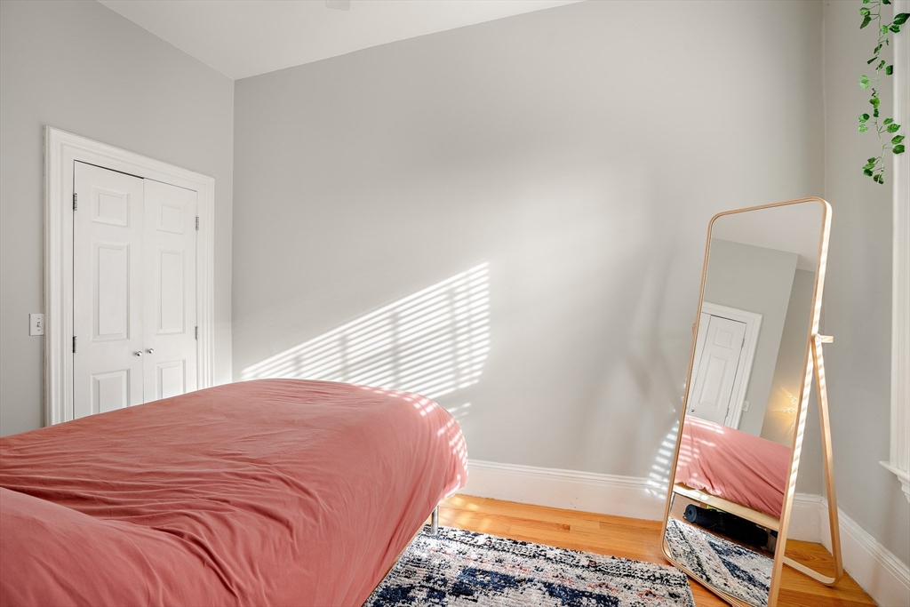 565 Massachusetts Ave. # 4