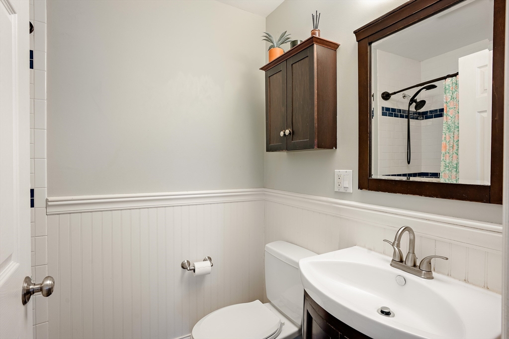 565 Massachusetts Ave. # 4