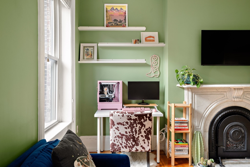 565 Massachusetts Ave. # 4