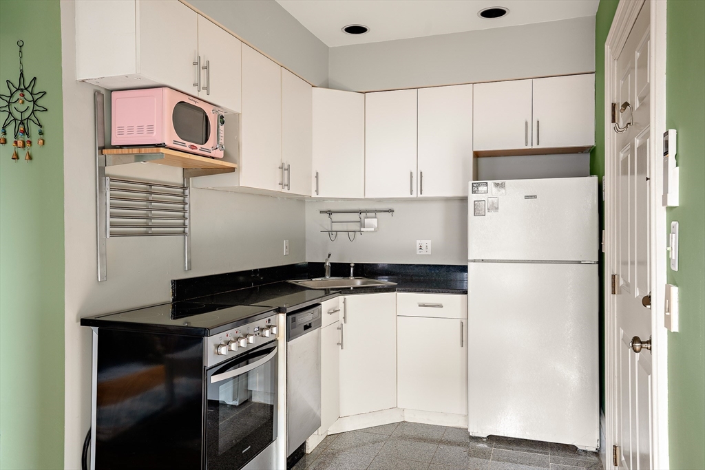 565 Massachusetts Ave. # 4