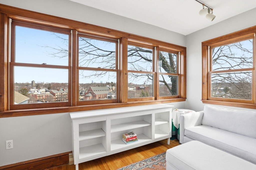 85 Jamaica Street # 3