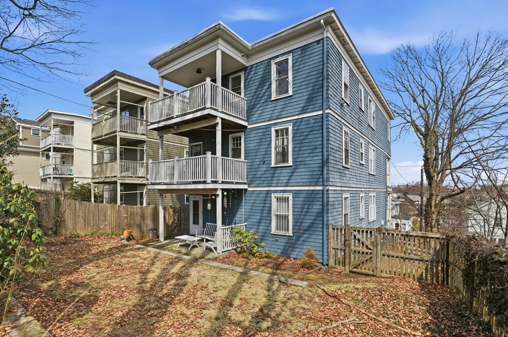 85 Jamaica Street # 3