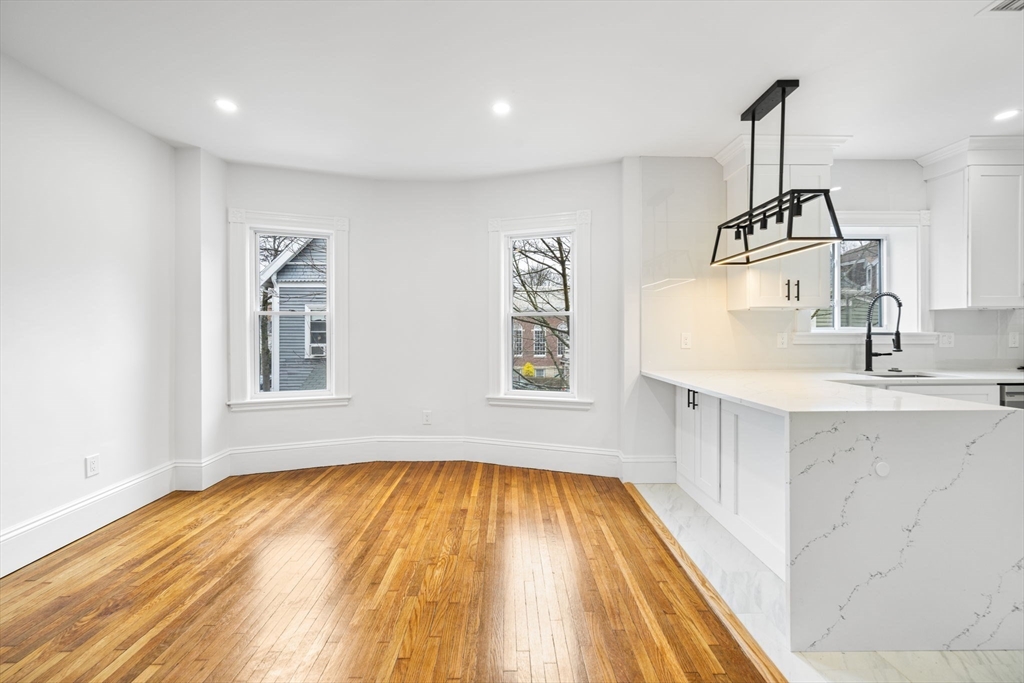 10 Beech St # 3