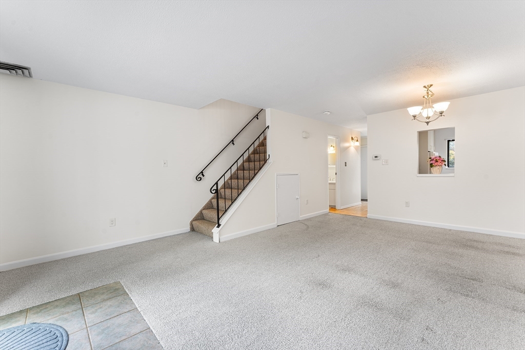 42 Village Brook Ln # 42