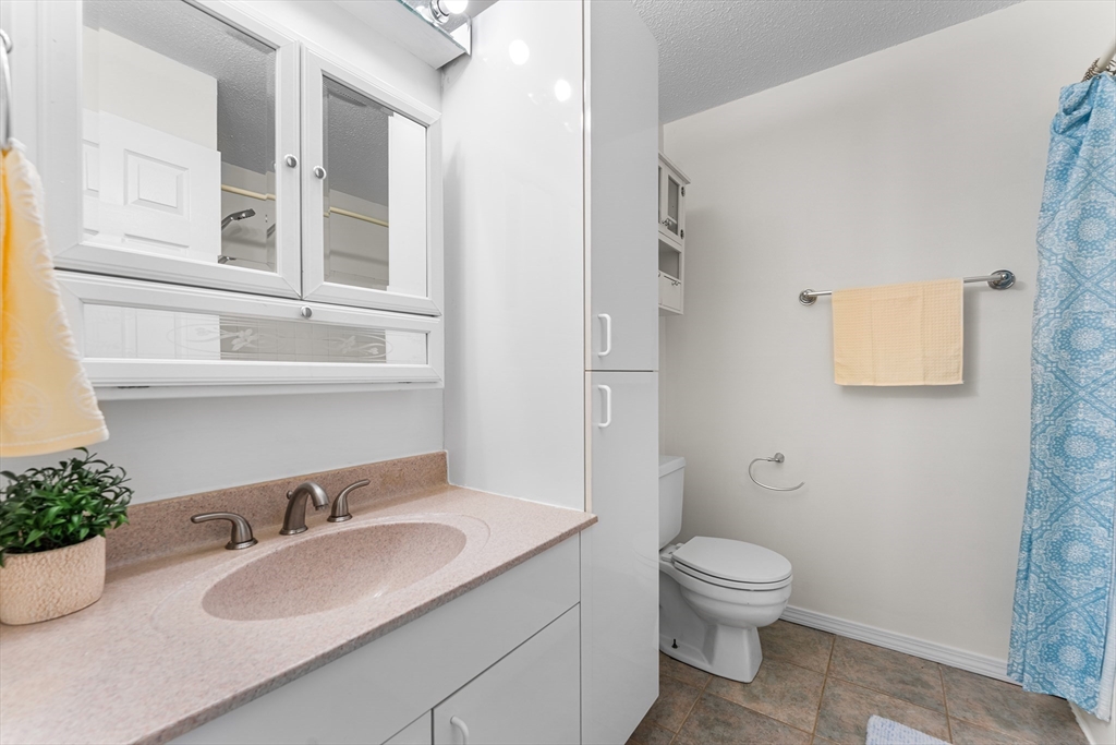 42 Village Brook Ln # 42