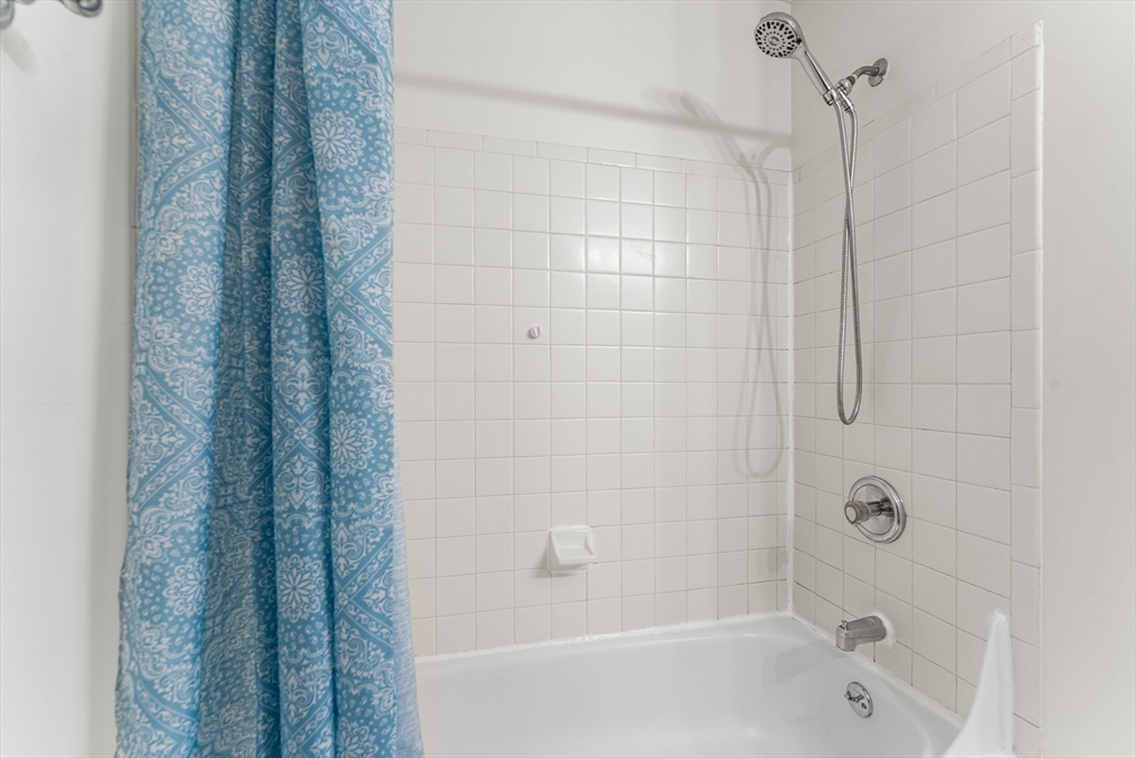 42 Village Brook Ln # 42
