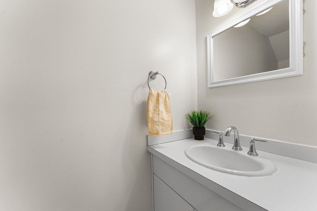 42 Village Brook Ln # 42