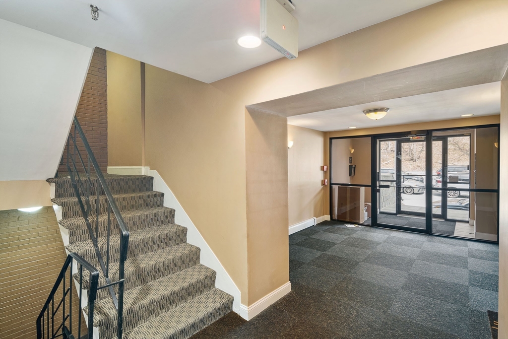 44 Lafayette Ave. # 308