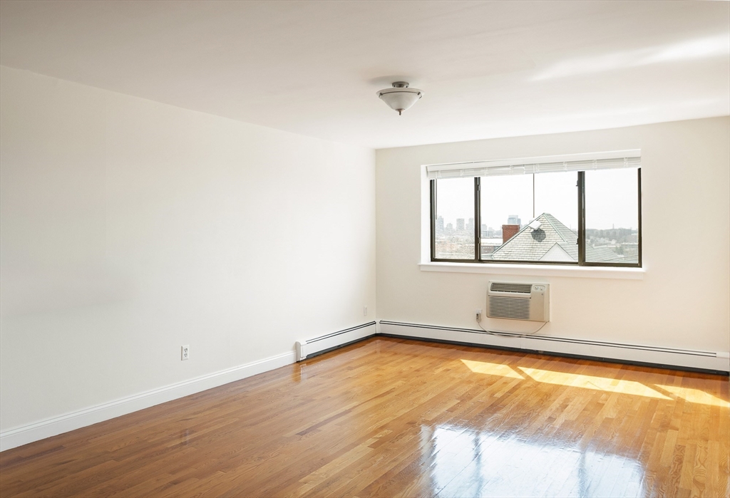 44 Lafayette Ave. # 308