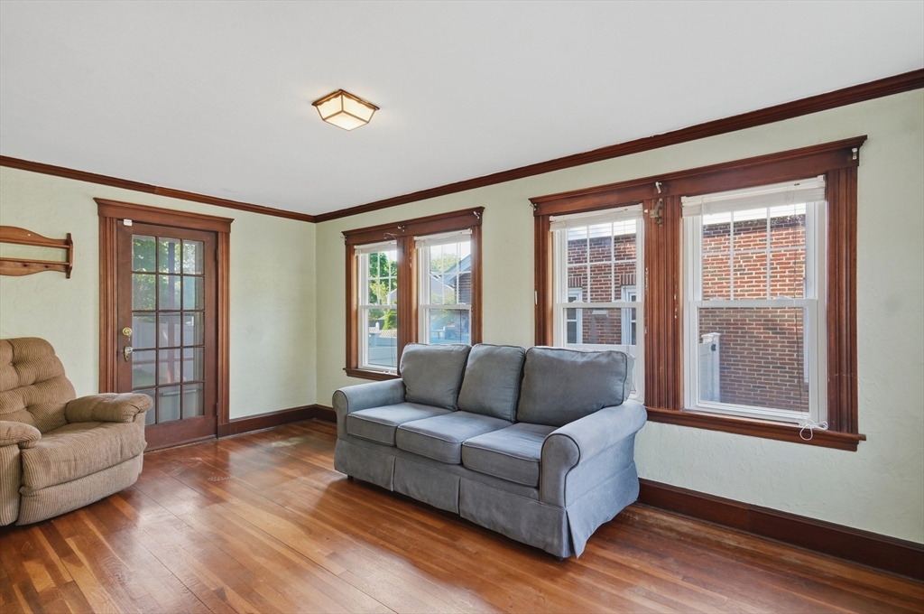 189 Playstead Road