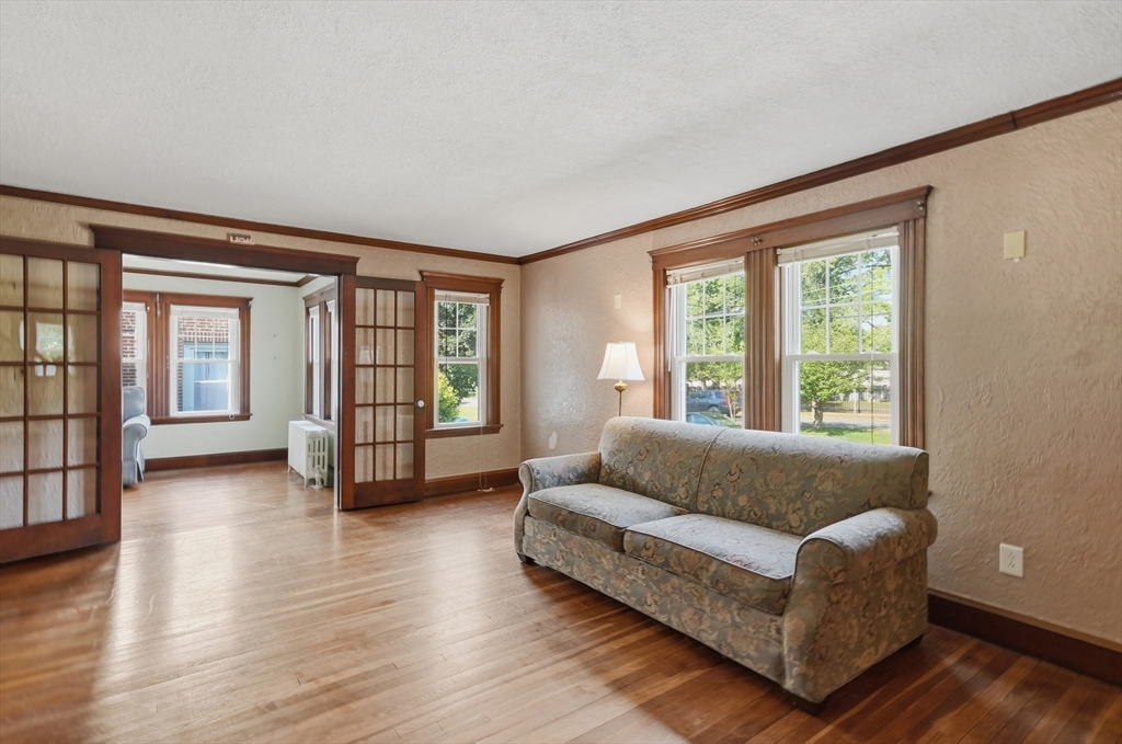 189 Playstead Road