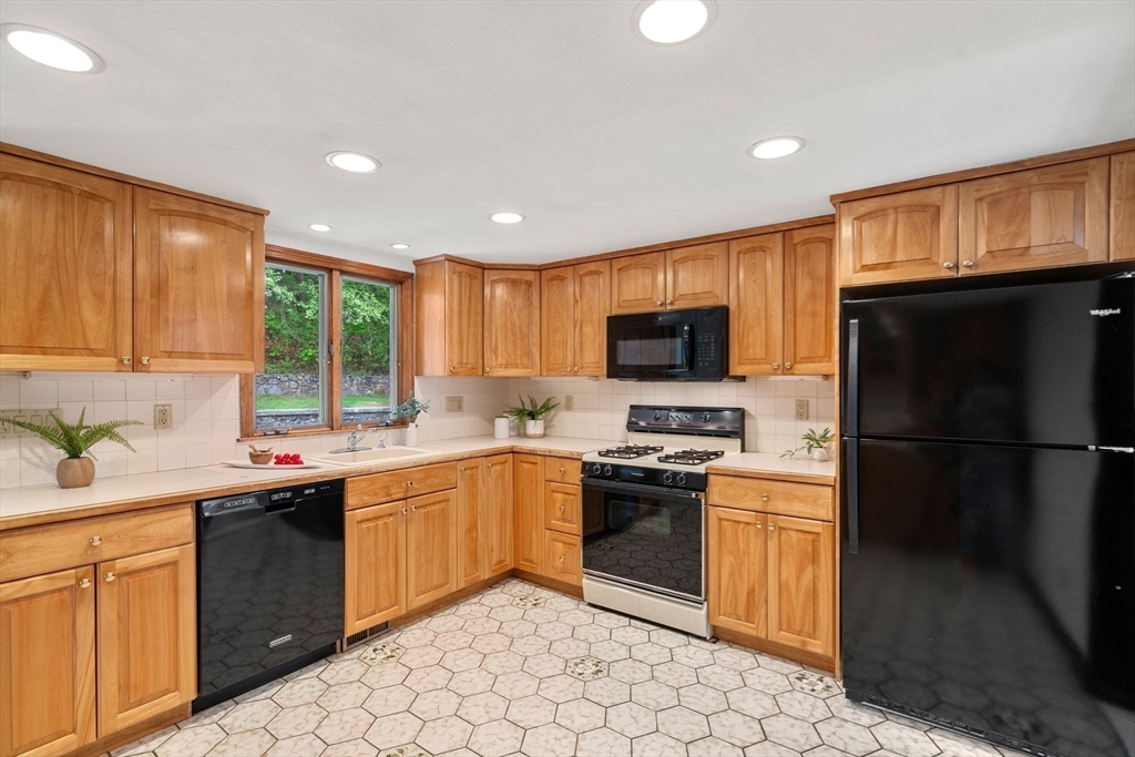 33 Heather Drive