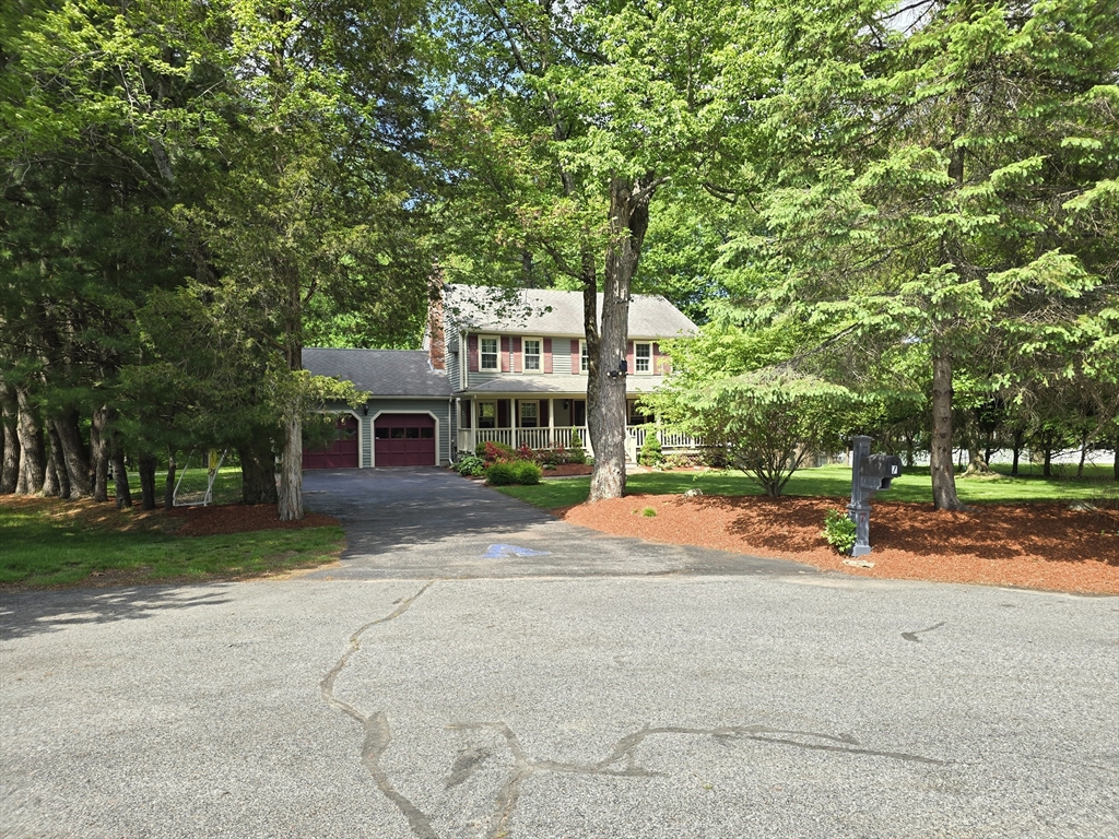 7 Whippoorwill Ln