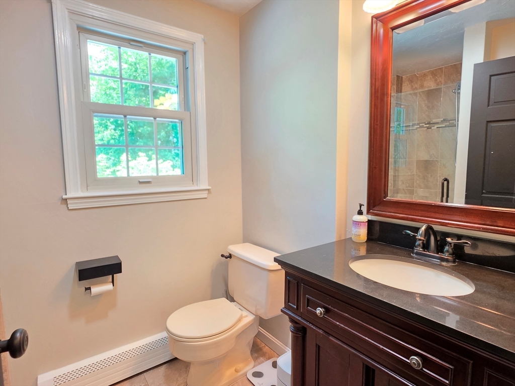7 Whippoorwill Ln