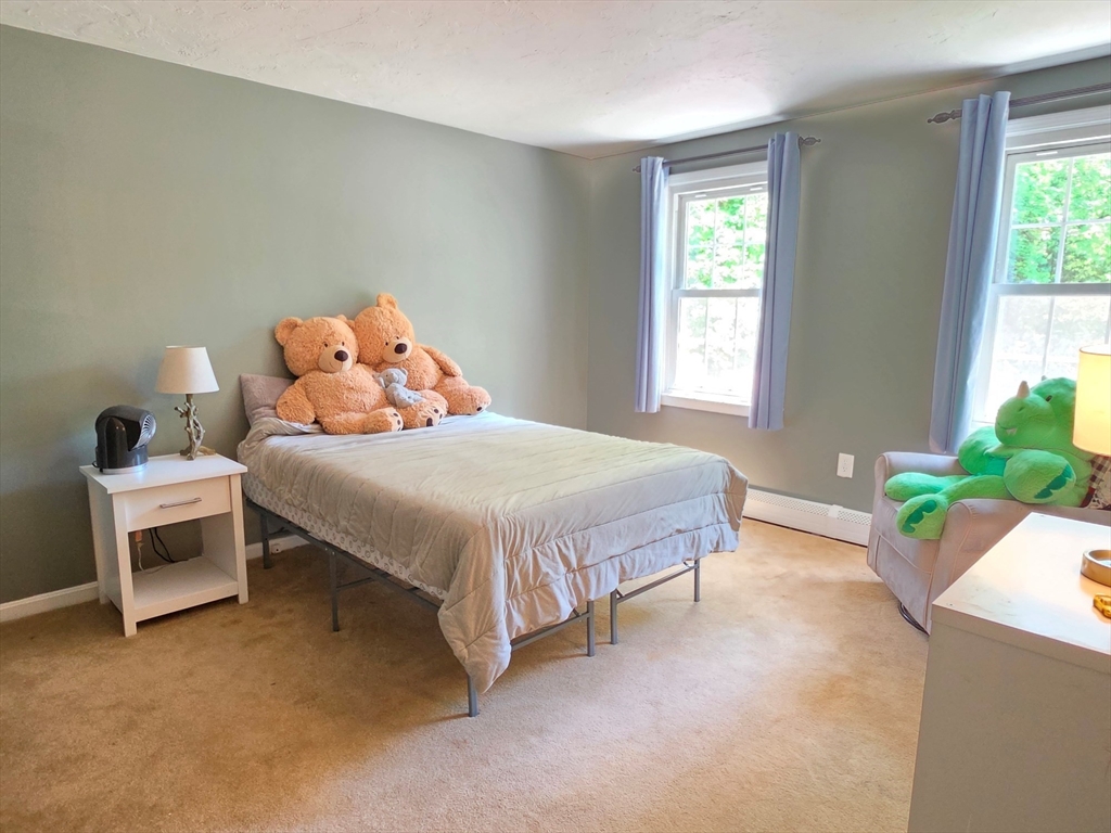 7 Whippoorwill Ln