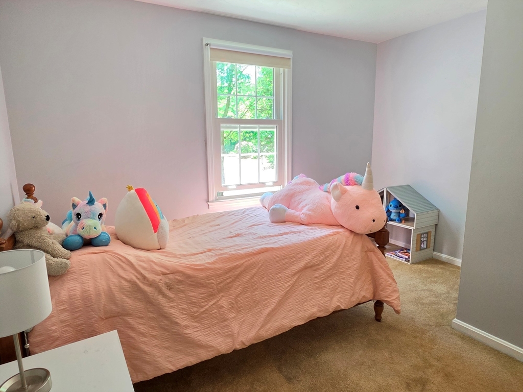 7 Whippoorwill Ln