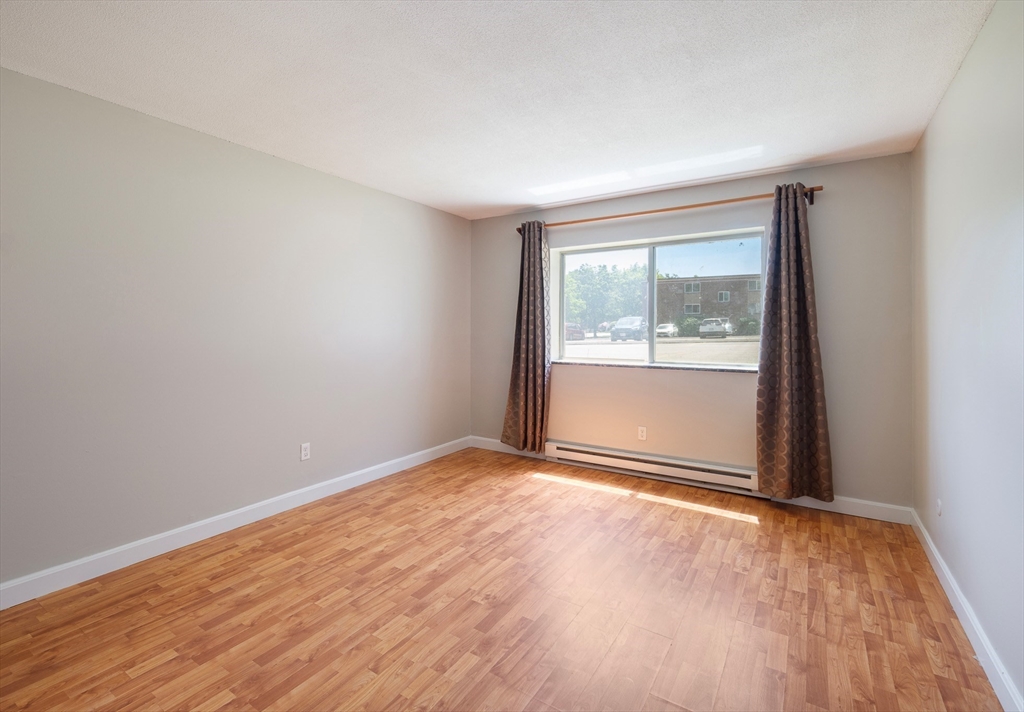 9 Weld St # 14